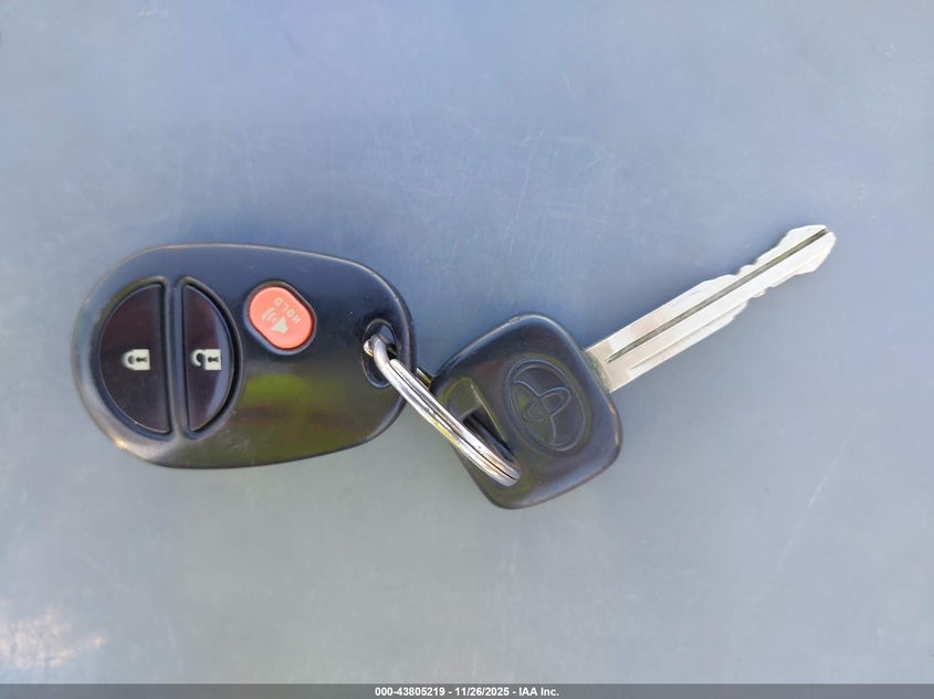 2011 Toyota Sienna Base V6 VIN: 5TDZK3DC5BS044504 Lot: 43805219