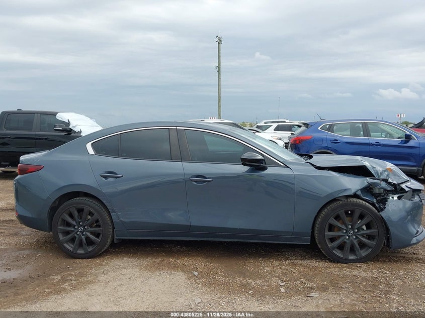 2022 Mazda Mazda3 Carbon Edition VIN: 3MZBPACL5NM309352 Lot: 43805225