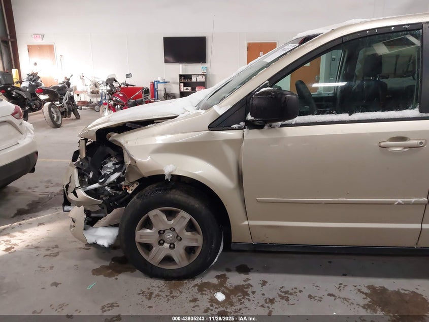 2010 Dodge Grand Caravan Se VIN: 2D4RN4DE2AR327063 Lot: 43805243