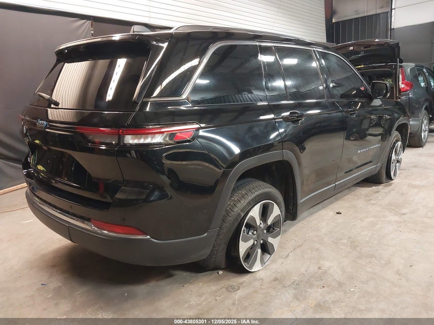 2024 JEEP GRAND CHEROKEE 4XE auction photo 4
