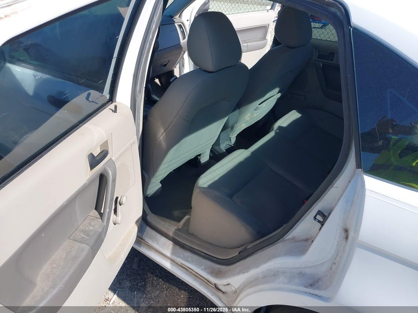 2008 Ford Focus S VIN: 1FAHP34N78W189055 Lot: 43805350