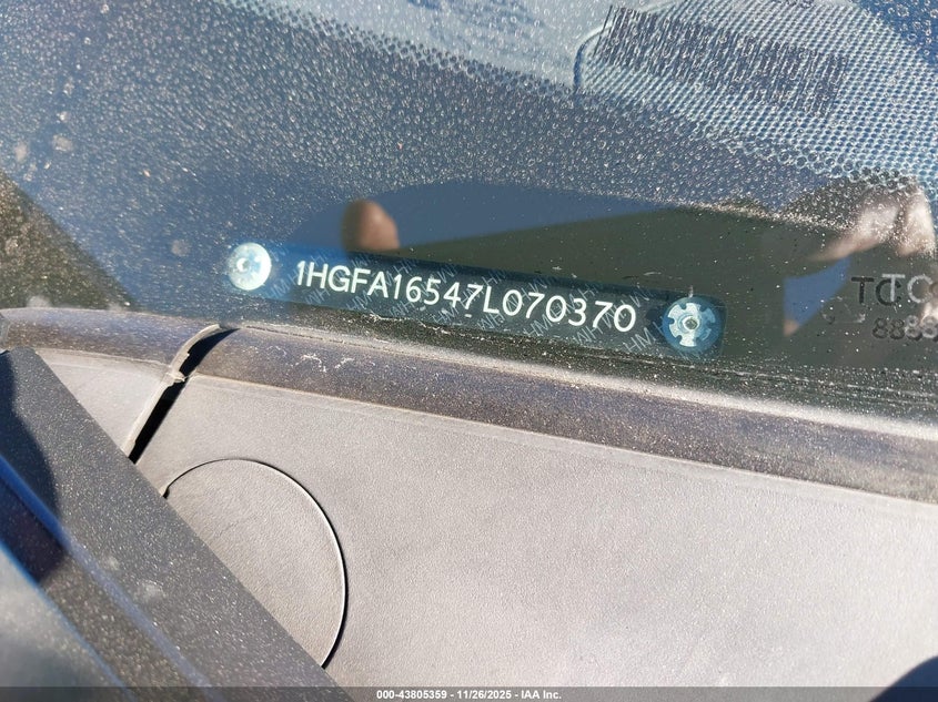 2007 Honda Civic Lx VIN: 1HGFA16547L070370 Lot: 43805359