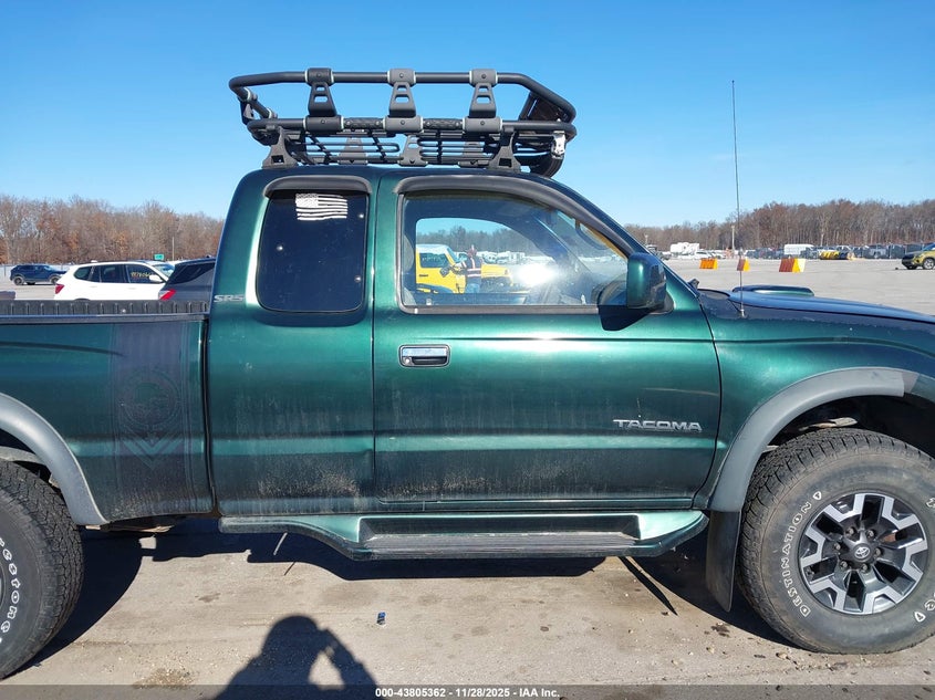 2000 Toyota Tacoma Base V6 VIN: 4TAWN72N4YZ634153 Lot: 43805362
