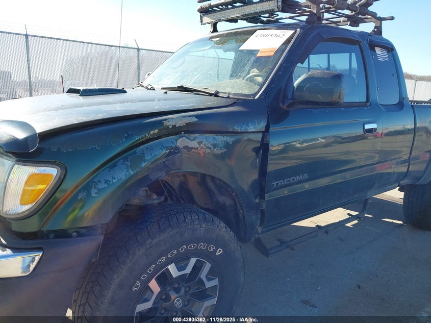 2000 Toyota Tacoma Base V6 VIN: 4TAWN72N4YZ634153 Lot: 43805362