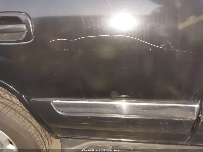 2004 GMC Yukon Slt VIN: 1GKEC13T04R162600 Lot: 43805418