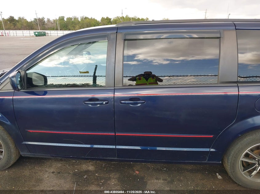 2017 Dodge Grand Caravan Gt VIN: 2C4RDGEG7HR629959 Lot: 43805464