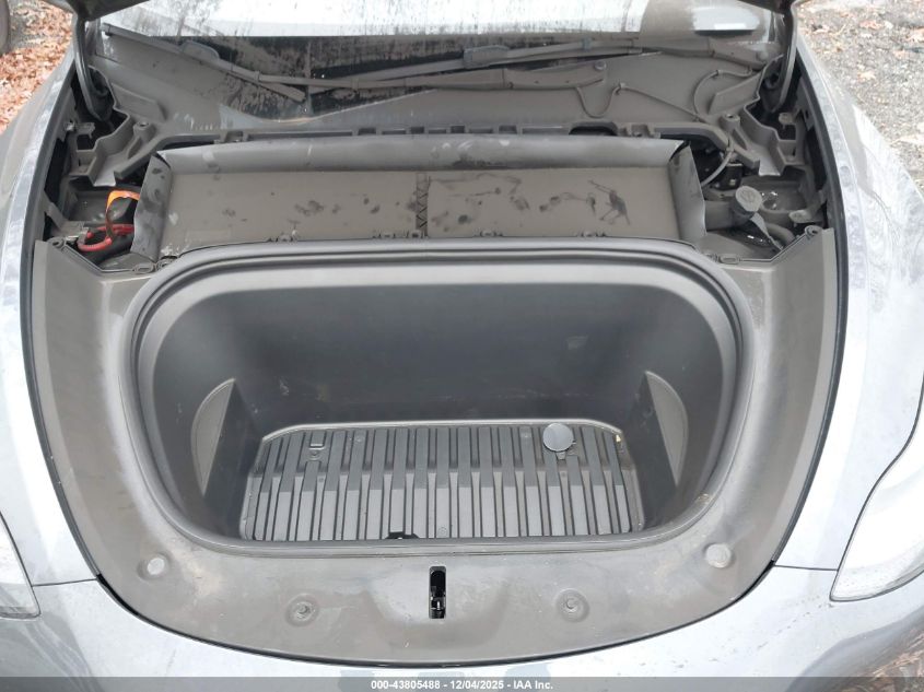 2023 Tesla Model Y Awd/Long Range Dual Motor All-Wheel Drive VIN: 7SAYGDEEXPA206478 Lot: 43805488