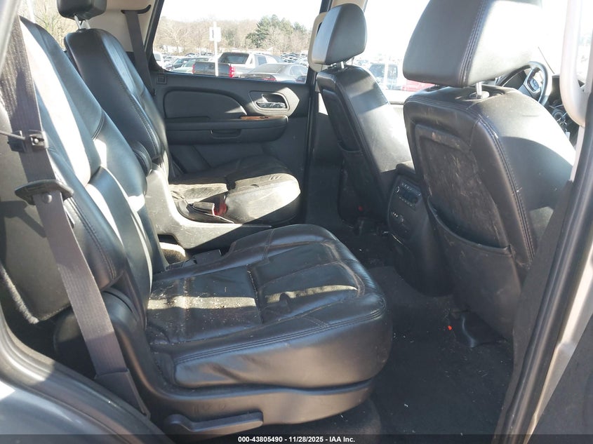 2007 Chevrolet Tahoe Ltz VIN: 1GNFK13077R396124 Lot: 43805490