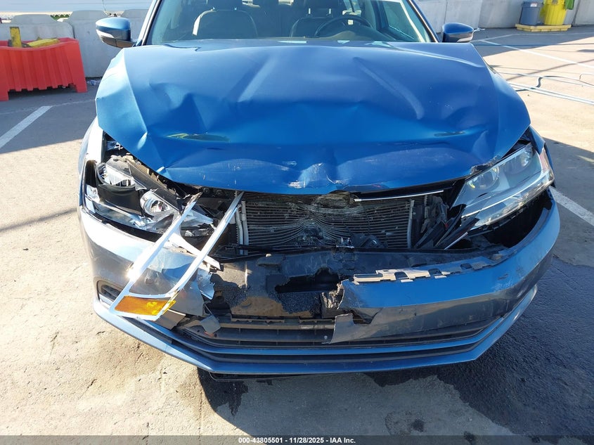 2015 Volkswagen Jetta 2.0L Tdi Se VIN: 3VWLA7AJ3FM255643 Lot: 43805501