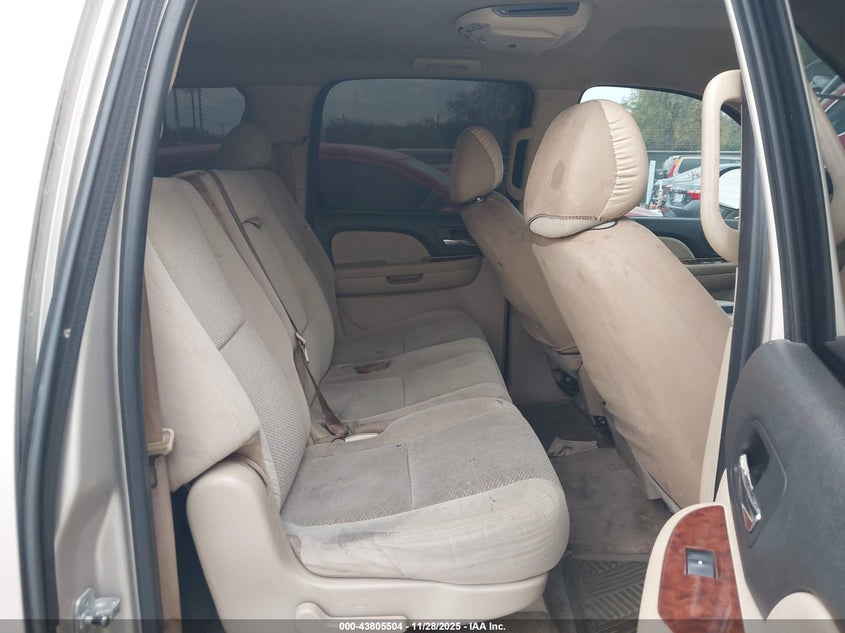 2007 Chevrolet Suburban 1500 Lt VIN: 1GNFC16007J154590 Lot: 43805504