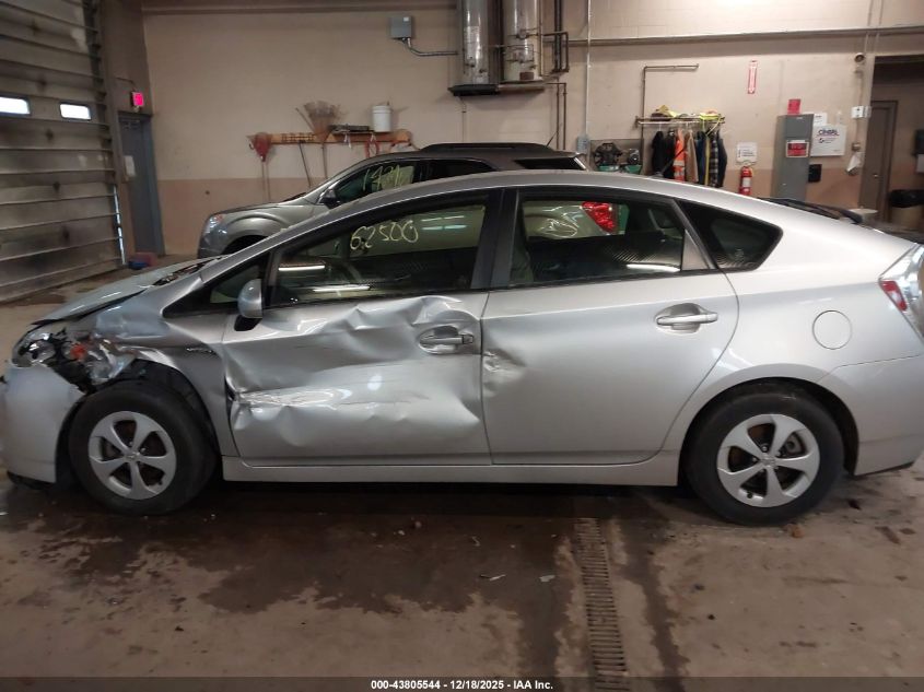 2014 Toyota Prius Two VIN: JTDKN3DUXE1737135 Lot: 43805544