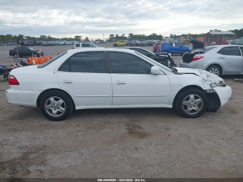 2000 Honda Accord 3.0 Ex VIN: 1HGCG1650YA086385 Lot: 43805555