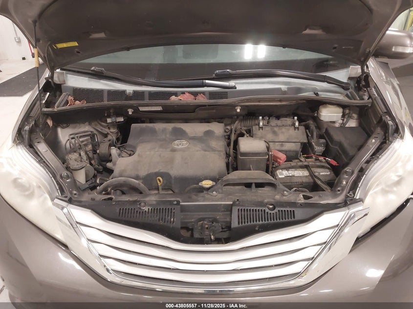 2013 Toyota Sienna Limited V6 7 Passenger VIN: 5TDYK3DC3DS347859 Lot: 43805557