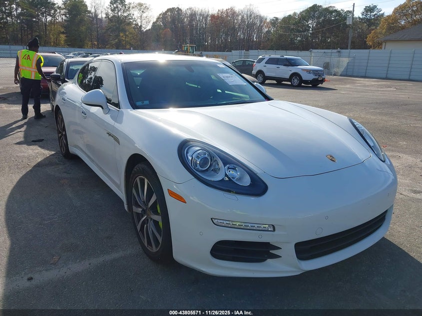PORSCHE PANAMERA S