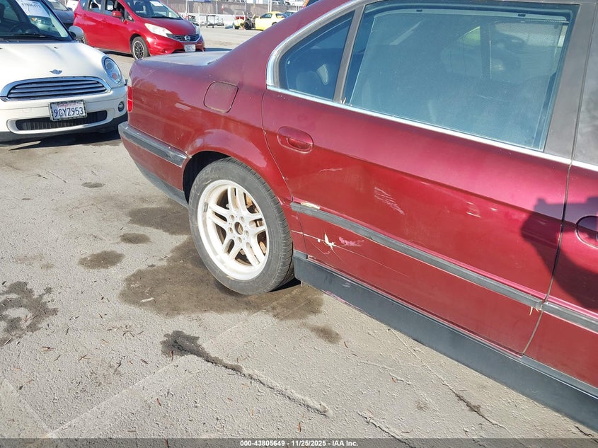 2000 BMW 740Il VIN: WBAGH8347YDP13452 Lot: 43805649