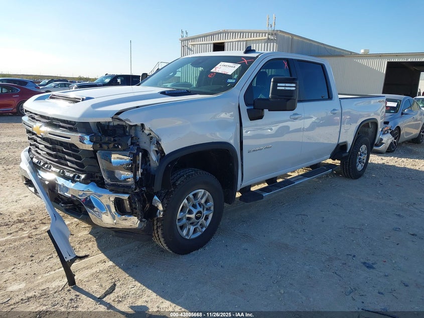 2GC1KNEY6S1228697 2025 CHEVROLET SILVERADO photo no. 2