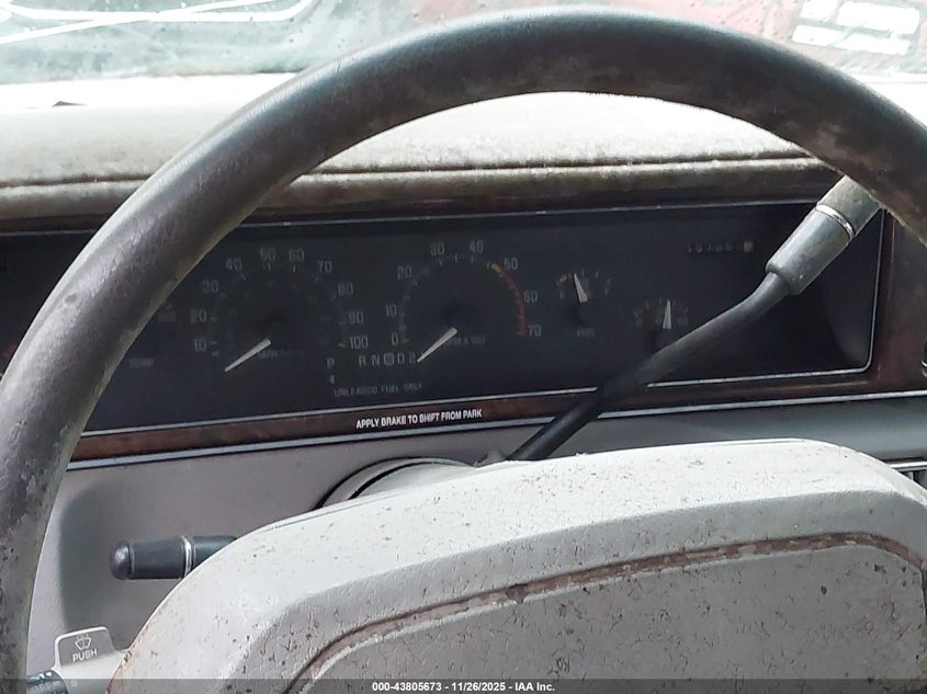 1992 Buick Roadmaster VIN: 1G4BN5377NR440652 Lot: 43805673