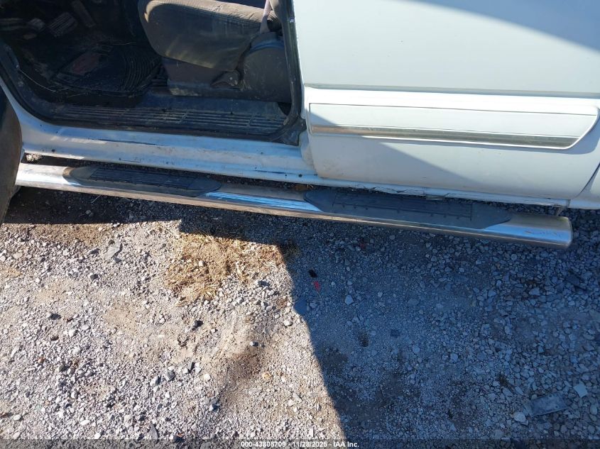 2003 Chevrolet Silverado 1500 Ls VIN: 2GCEK19T031335111 Lot: 43805709