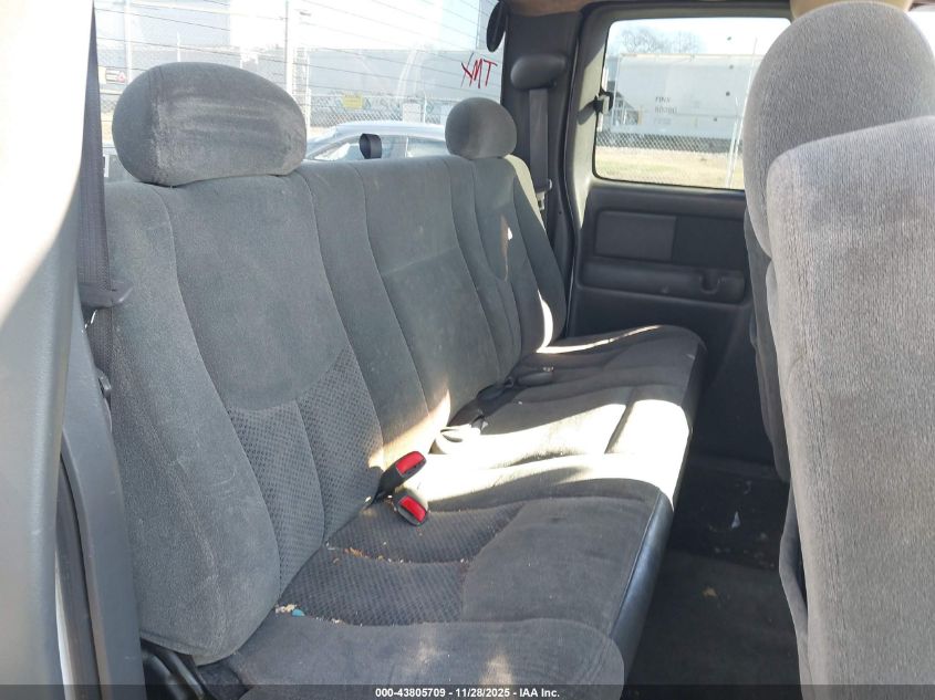 2003 Chevrolet Silverado 1500 Ls VIN: 2GCEK19T031335111 Lot: 43805709