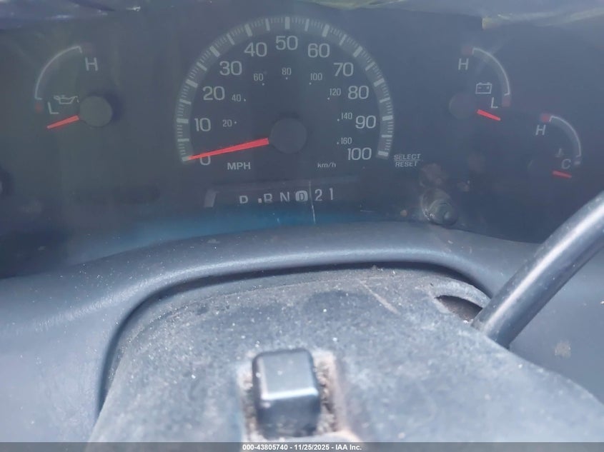 1999 Ford F-250 Lariat/Work Series/Xl/Xlt VIN: 1FTRX27L2XNA43802 Lot: 43805740