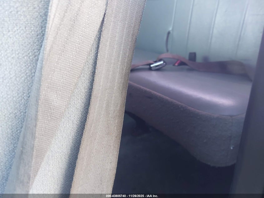 1999 Ford F-250 Lariat/Work Series/Xl/Xlt VIN: 1FTRX27L2XNA43802 Lot: 43805740