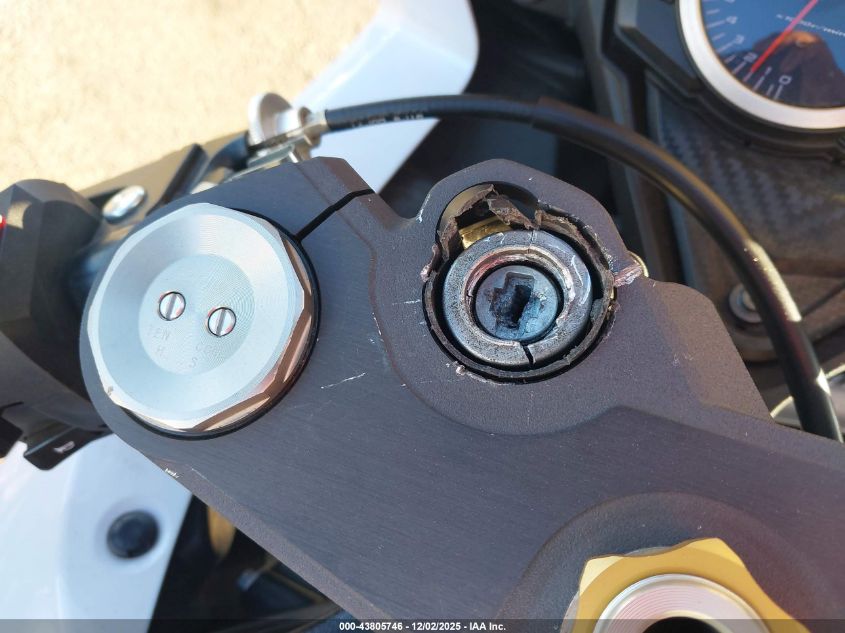 2019 Suzuki Gsx-R600 VIN: JS1GN7FA2K7100243 Lot: 43805746