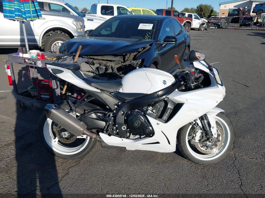 2019 Suzuki Gsx-R600 VIN: JS1GN7FA2K7100243 Lot: 43805746