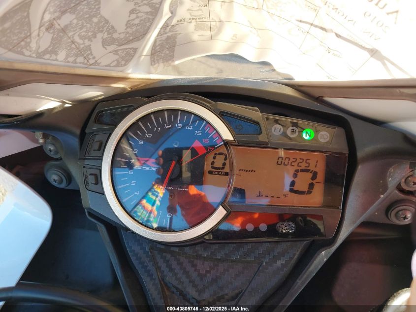 2019 Suzuki Gsx-R600 VIN: JS1GN7FA2K7100243 Lot: 43805746