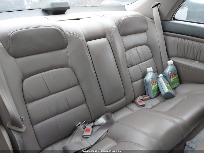 1992 Acura Legend Ls VIN: JH4KA8178NC001045 Lot: 43805886