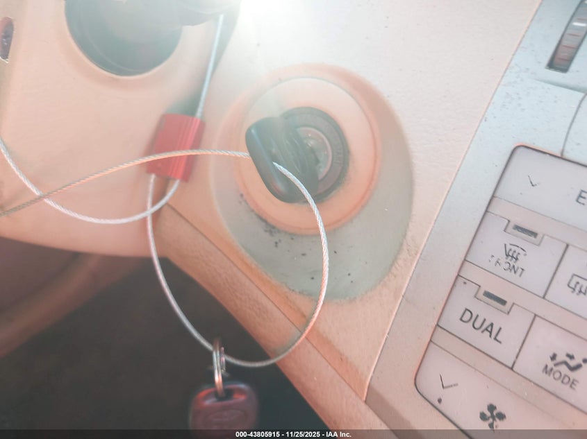 2007 Toyota Avalon Xls VIN: 4T1BK36B57U250801 Lot: 43805915