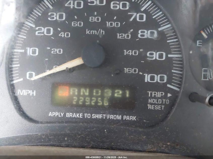 2003 Chevrolet Astro VIN: 1GCDM19X03B106985 Lot: 43805921