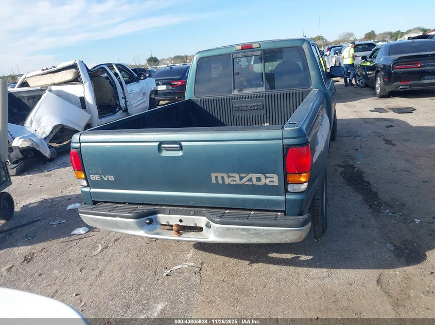 1998 Mazda B2500 Se VIN: 4F4YR16C3WTM32015 Lot: 43805928