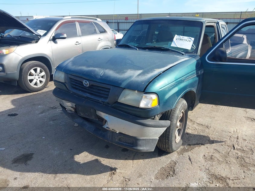 1998 Mazda B2500 Se VIN: 4F4YR16C3WTM32015 Lot: 43805928