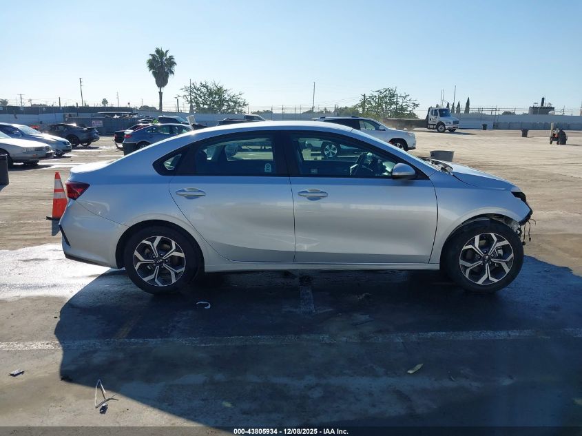 2020 Kia Forte Lxs VIN: 3KPF24AD5LE217083 Lot: 43805934