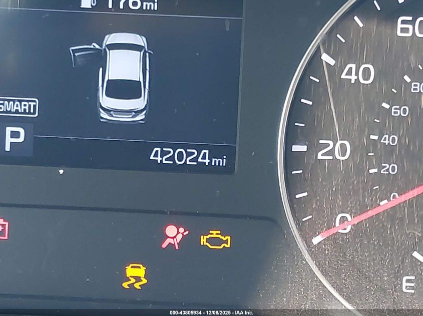 2020 Kia Forte Lxs VIN: 3KPF24AD5LE217083 Lot: 43805934