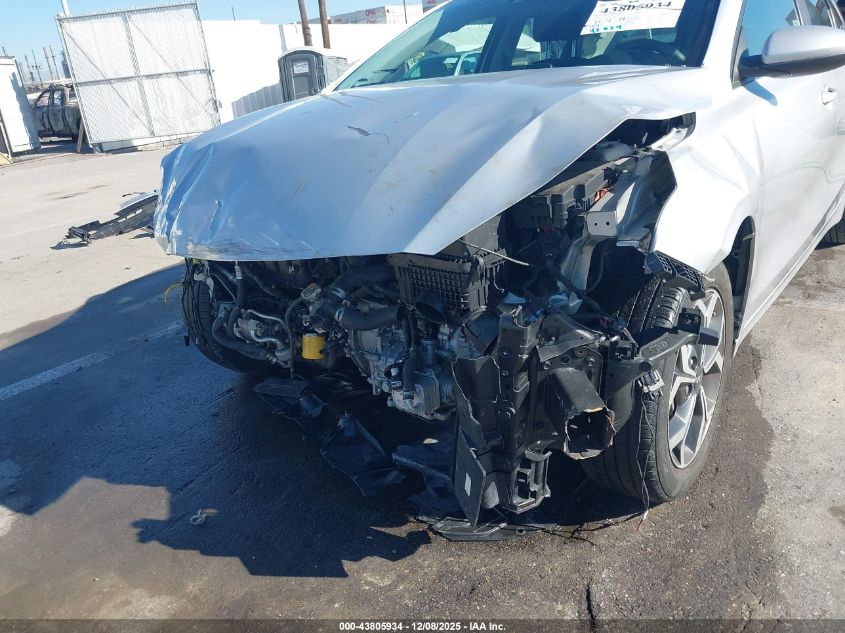 2020 Kia Forte Lxs VIN: 3KPF24AD5LE217083 Lot: 43805934