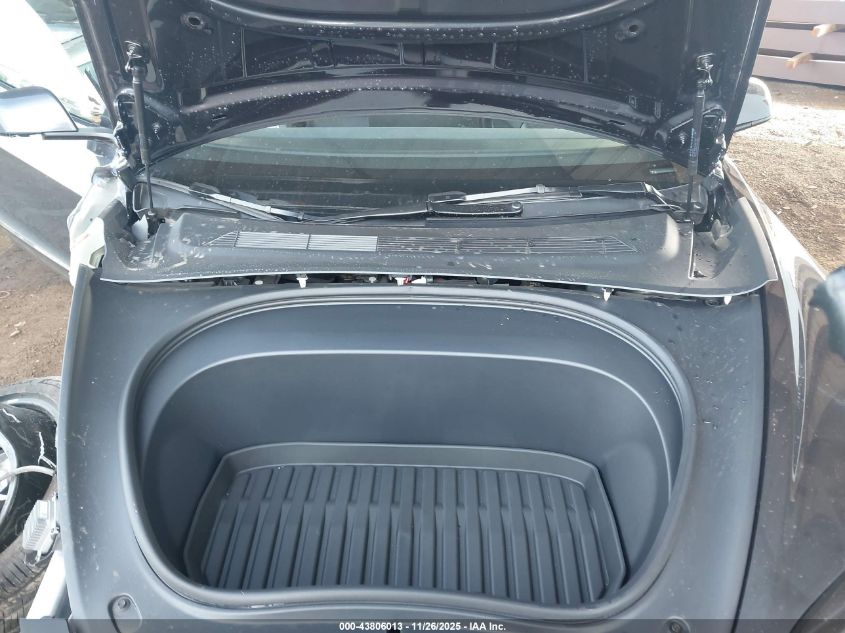 2025 Tesla Model 3 Long Range All-Wheel Drive VIN: 5YJ3E1EB5SF008758 Lot: 43806013