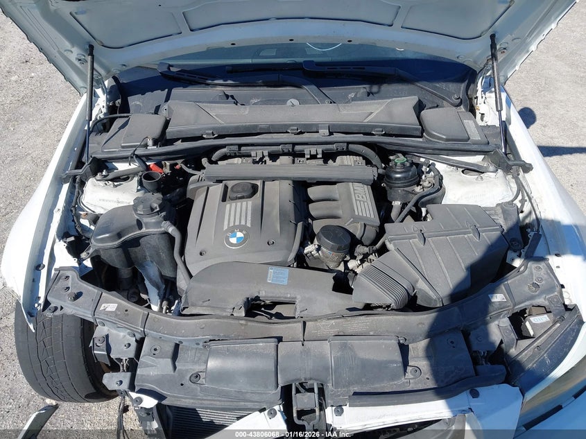 2009 BMW 328I VIN: WBAPH77599NM30513 Lot: 43806068