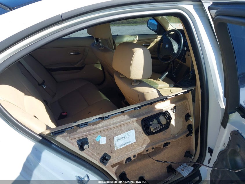 2009 BMW 328I VIN: WBAPH77599NM30513 Lot: 43806068