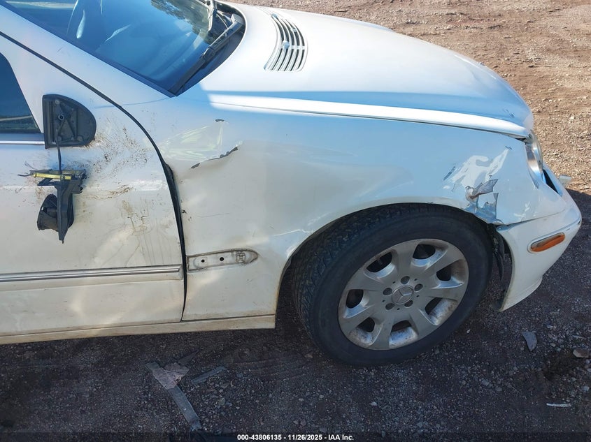 2005 Mercedes-Benz C 240 Luxury VIN: WDBRF61J95A687513 Lot: 43806135