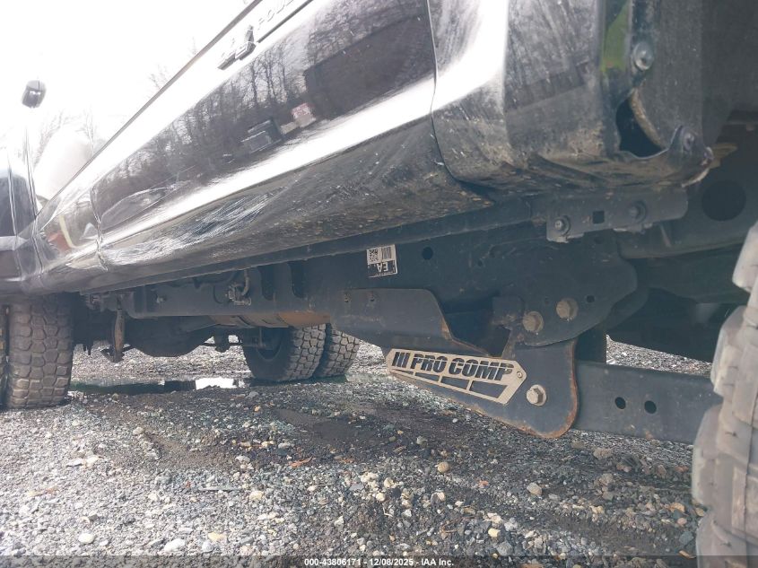 2017 Ford F-350 Lariat VIN: 1FT8W3DT1HEF45744 Lot: 43806171