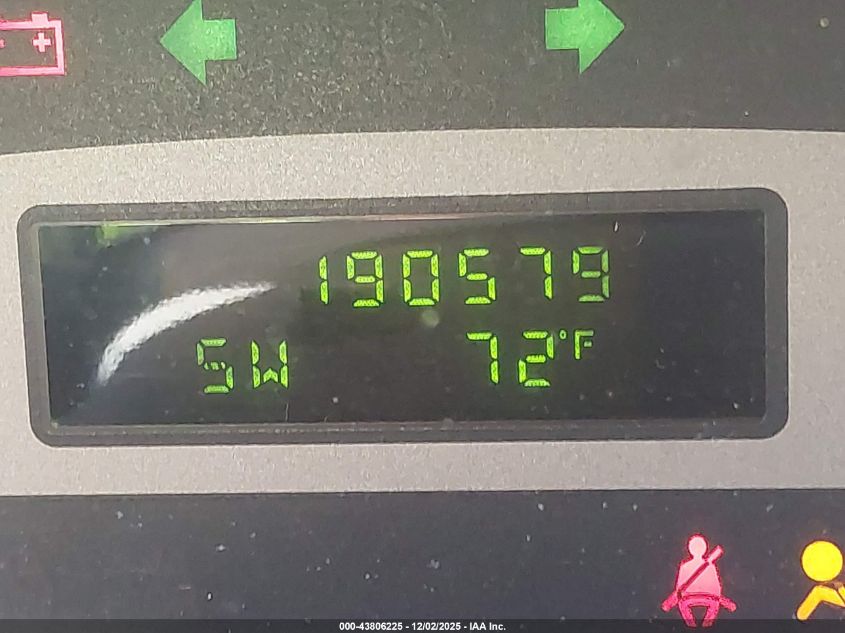 2005 Ford Expedition Nbx/Xlt VIN: 1FMPU16555LB12631 Lot: 43806225