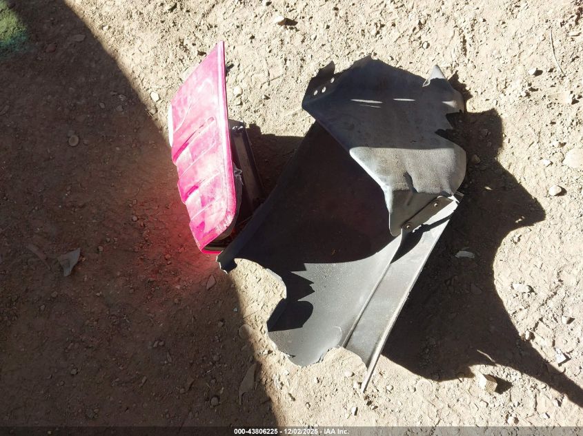 2005 Ford Expedition Nbx/Xlt VIN: 1FMPU16555LB12631 Lot: 43806225