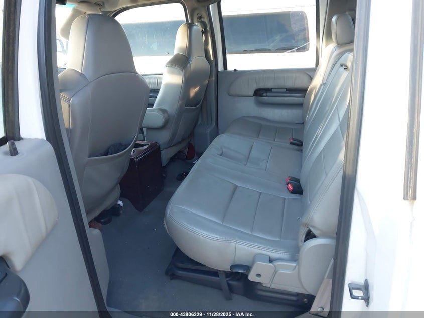 2007 Ford F-350 Lariat/Xl/Xlt VIN: 1FTWW32P47EA25825 Lot: 43806229