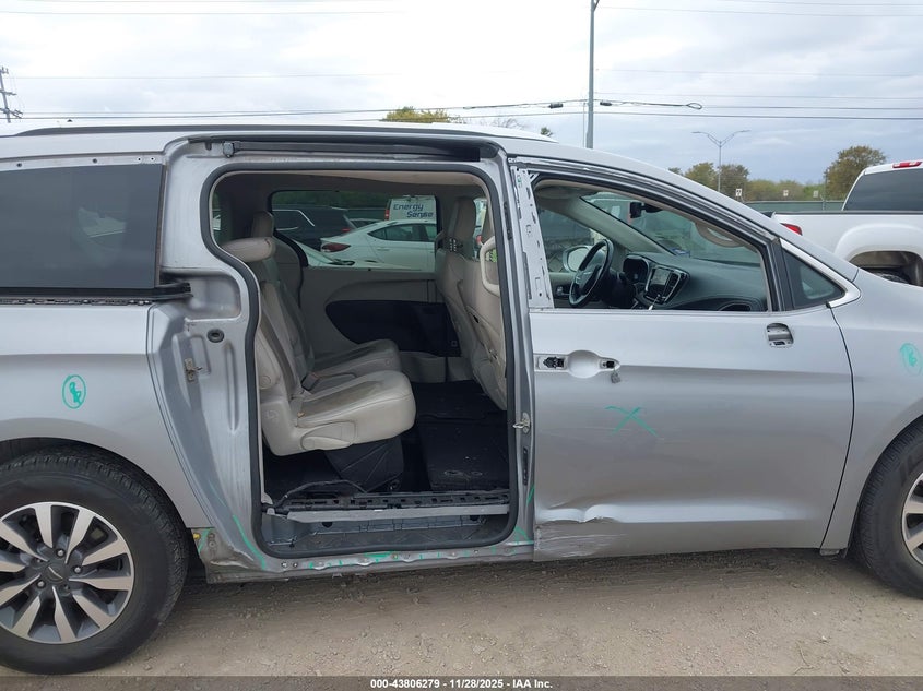 2021 Chrysler Pacifica Touring L VIN: 2C4RC1BG0MR515249 Lot: 43806279