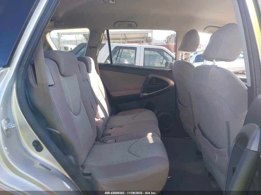 2007 Toyota Rav4 VIN: JTMBD33V575084447 Lot: 43806382