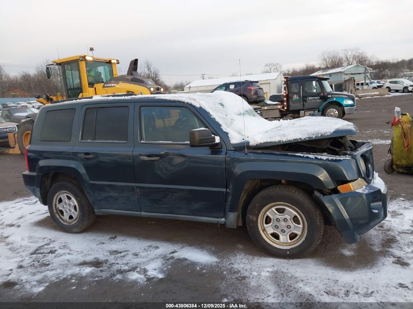 2008 Jeep Patriot Sport VIN: 1J8FT28W98D637231 Lot: 43806384