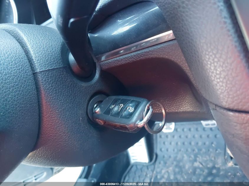 2011 Volkswagen Gti 2-Door VIN: WVWEV7AJ4BW052674 Lot: 43806413