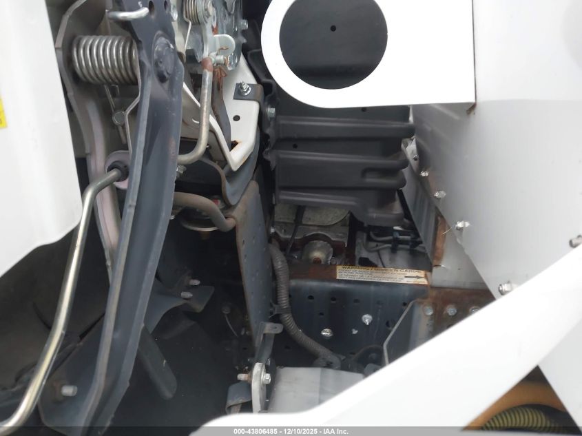 2017 Isuzu Npr Hd Gas Reg VIN: 54DC4W1B2HS809158 Lot: 43806485