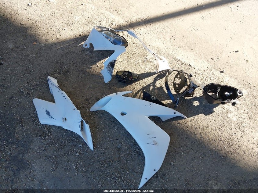 2004 Yamaha Yzfr1 C VIN: JYARN13Y44A001258 Lot: 43806500